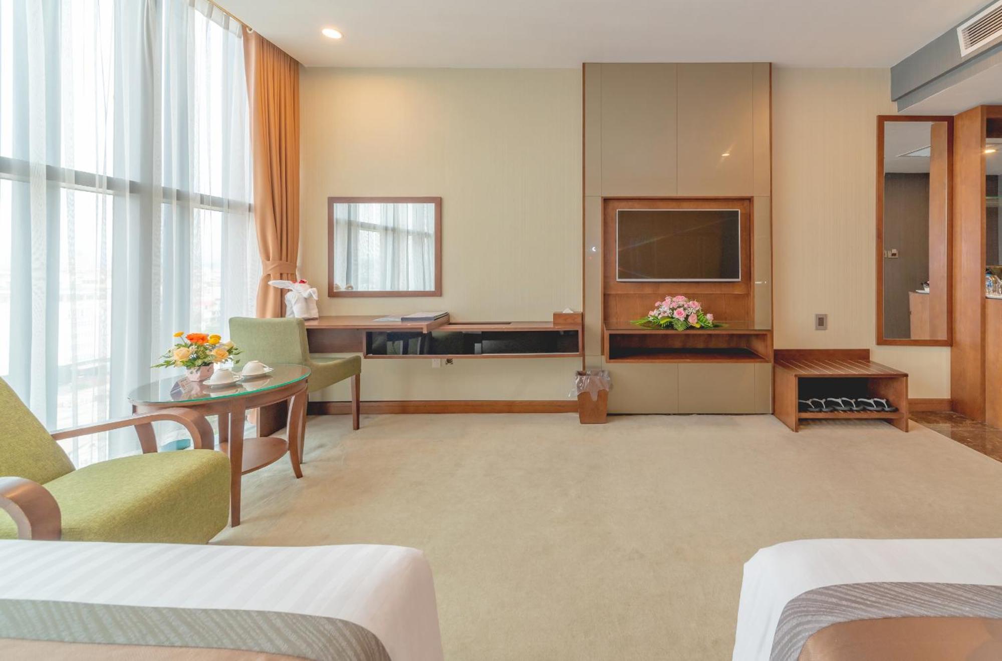 Bien Bac Hotel Mong Cai Buitenkant foto
