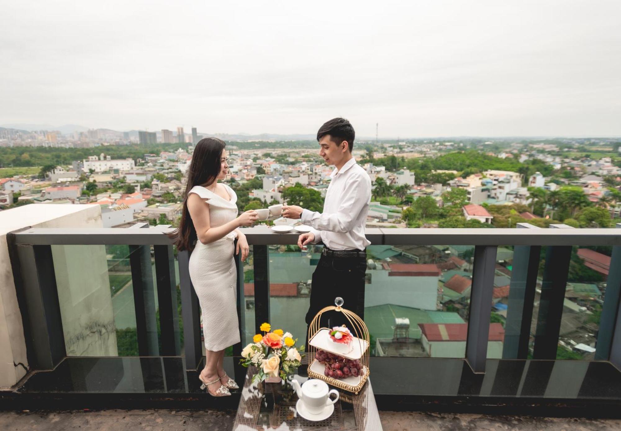 Bien Bac Hotel Mong Cai Buitenkant foto